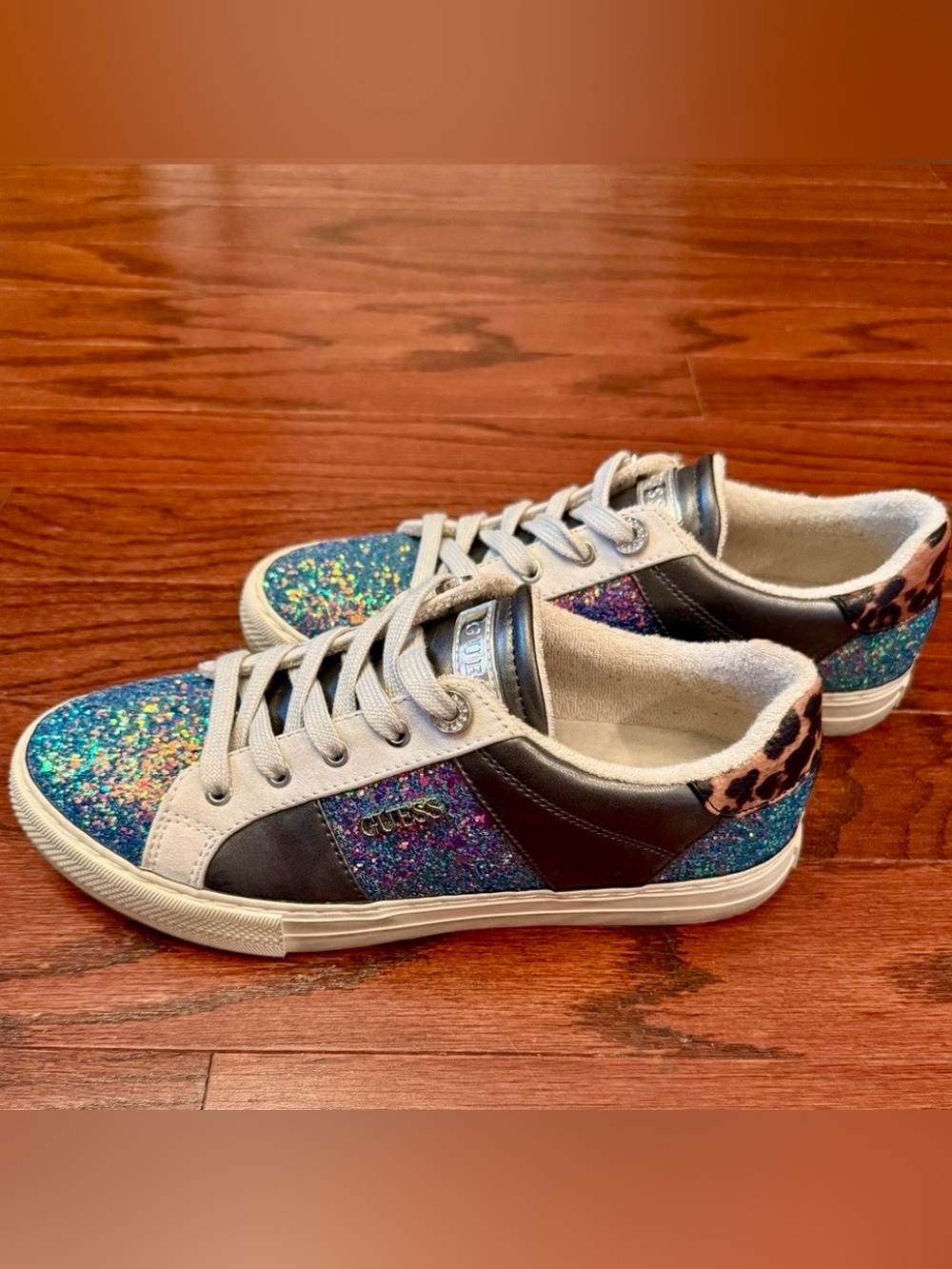 GUESS Loven3 Glitter Distressed Sneakers Leopard Heel Women's Size 8.5